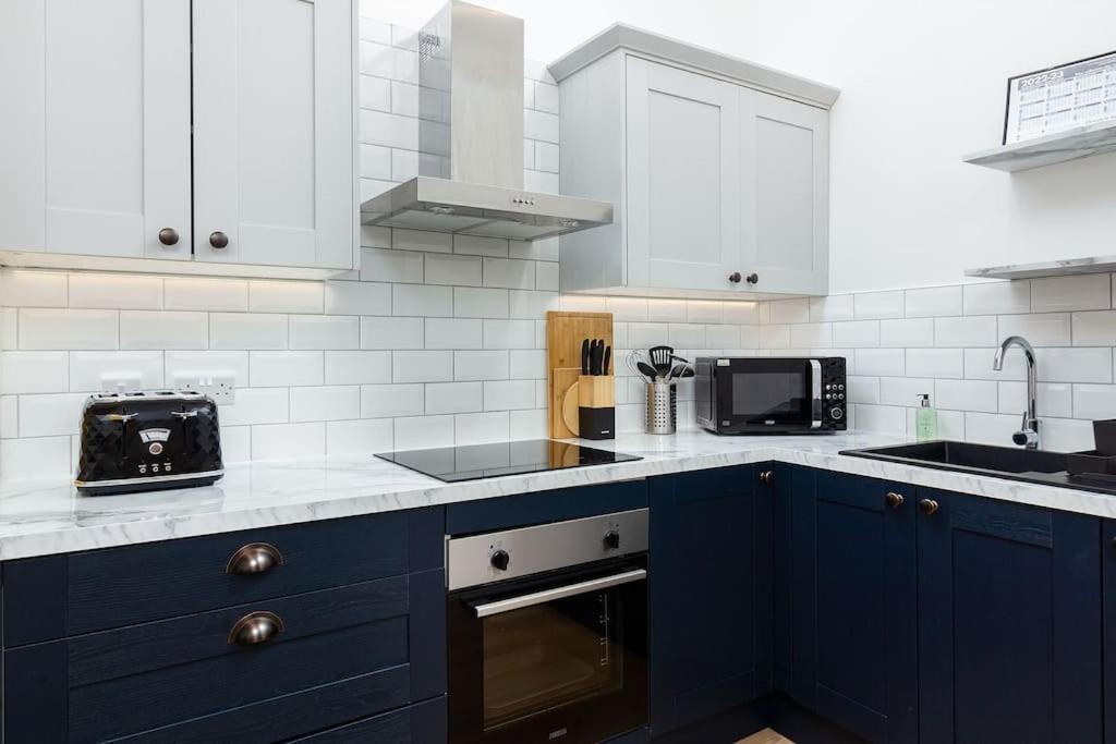 The Stylish 3-Bedroom Maisonette Retreat Στέρλινγκ Εξωτερικό φωτογραφία