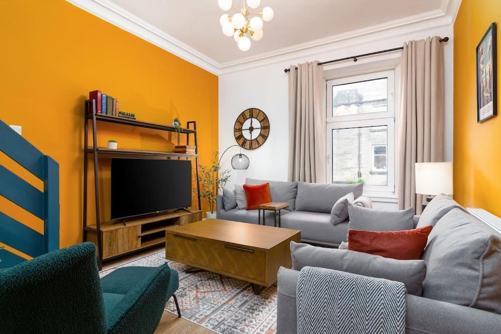 The Stylish 3-Bedroom Maisonette Retreat Στέρλινγκ Εξωτερικό φωτογραφία