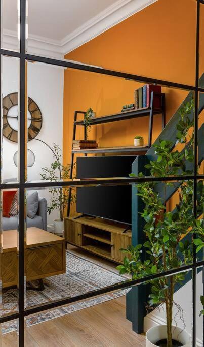 The Stylish 3-Bedroom Maisonette Retreat Στέρλινγκ Εξωτερικό φωτογραφία