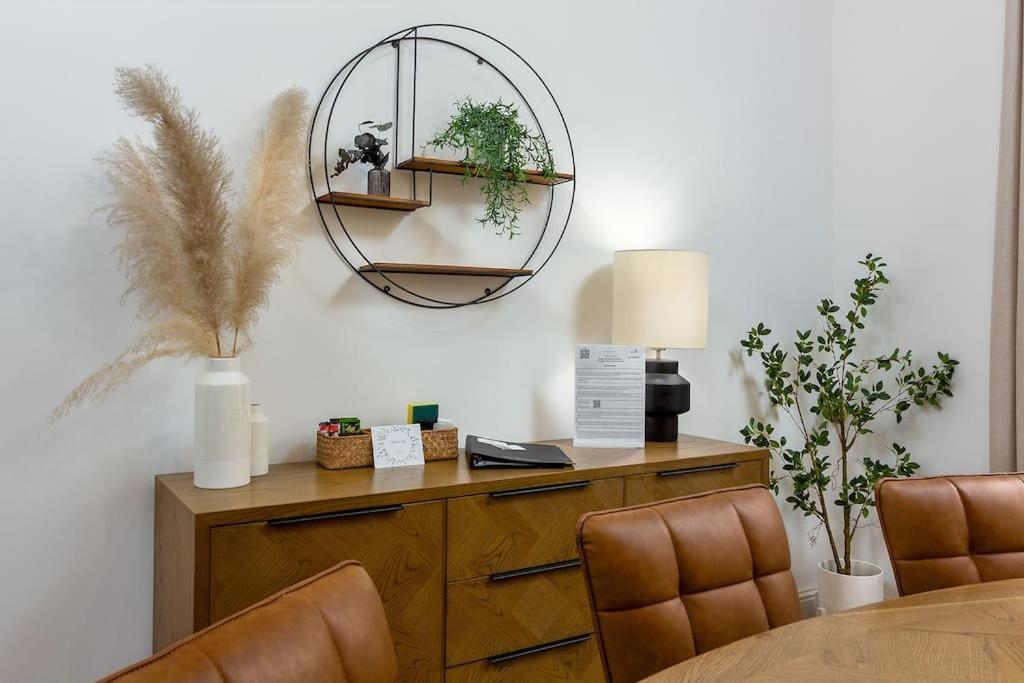 The Stylish 3-Bedroom Maisonette Retreat Στέρλινγκ Εξωτερικό φωτογραφία