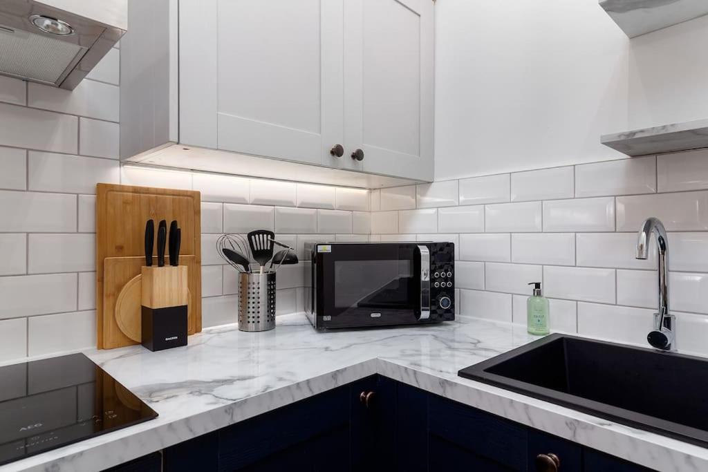 The Stylish 3-Bedroom Maisonette Retreat Στέρλινγκ Εξωτερικό φωτογραφία